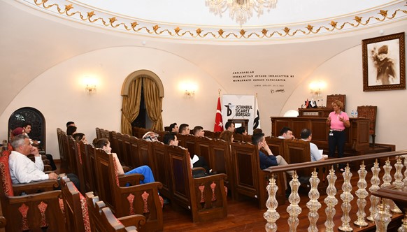 İSTİB’ DE KURUMSAL YAZIŞMA TEKNİKLERİ EĞİTİMİ YAPILDI